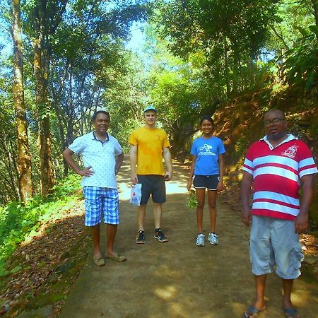 Sapphire Holiday Resort Ratnapura Exterior photo
