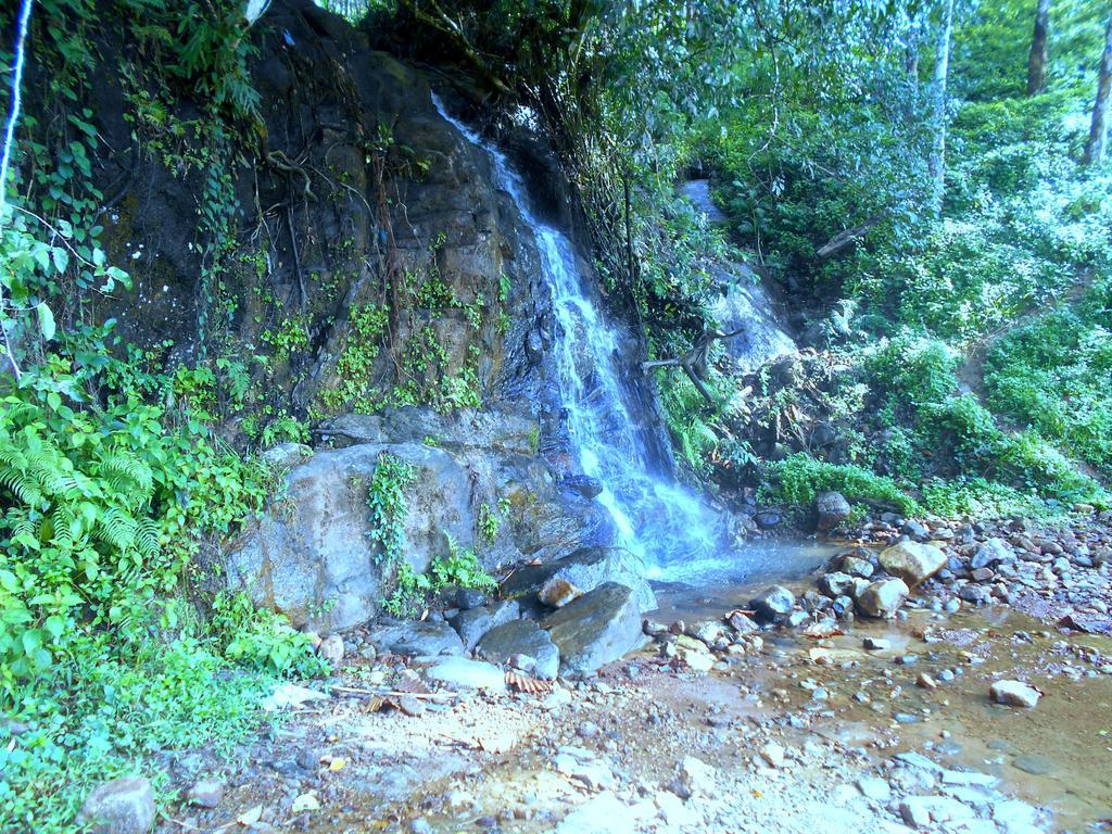 Sapphire Holiday Resort Ratnapura Exterior photo