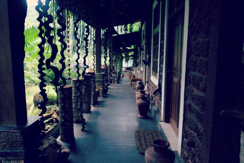 Sapphire Holiday Resort Ratnapura Exterior photo