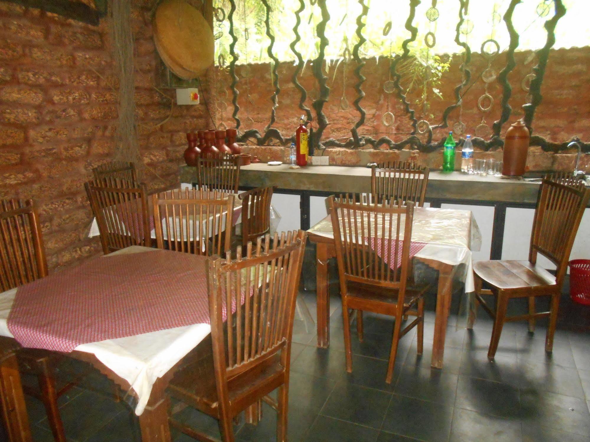 Sapphire Holiday Resort Ratnapura Exterior photo