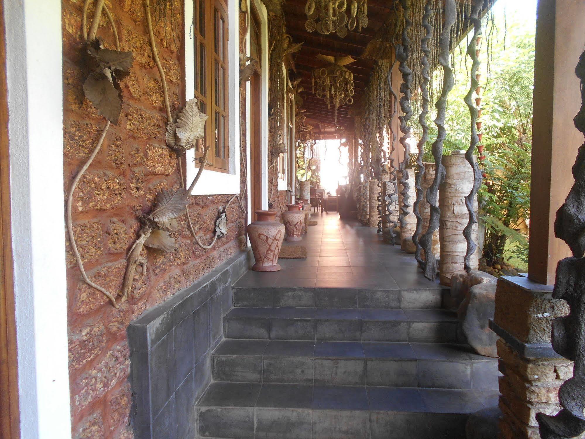 Sapphire Holiday Resort Ratnapura Exterior photo